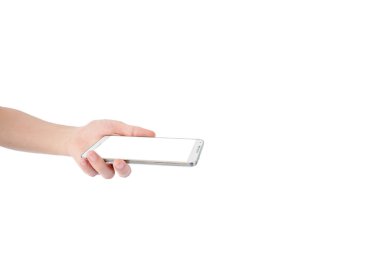 Beyaz arka planda el kol hareketleri yapan bir kadın.