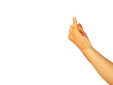 Beyaz arka planda izole edilmiş el işaretini gösteren el hareketleriyle şişman bir kız.