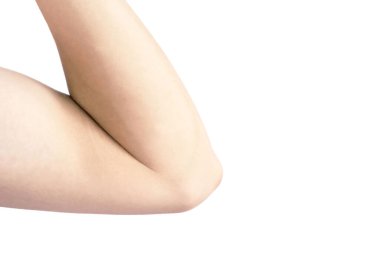 Beyaz tenli bir adamın dirseği beyaz arka planda izole edilmiş.