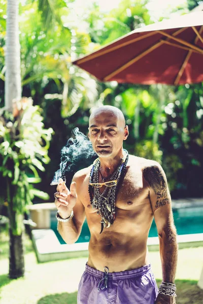 Portrait Bald Adult Man Smoking — Stock Photo, Image