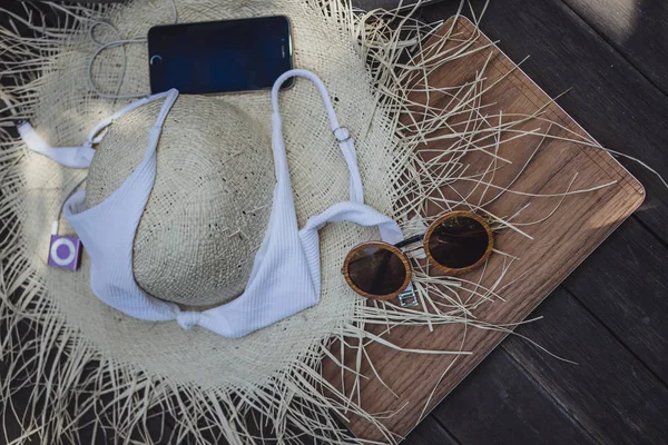 Strand Sommerurlaub Und Technologiekonzept Nahaufnahme Von Tablet Notebook Smartphone Und — Stockfoto