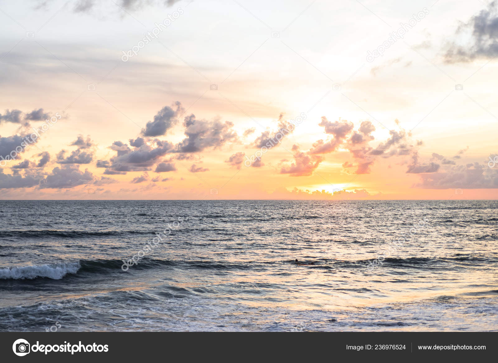 Sky Ocean Beautiful Sunset Ocean Surfers Waiting Wave — Free Stock Photo © Kireyonok #236976524