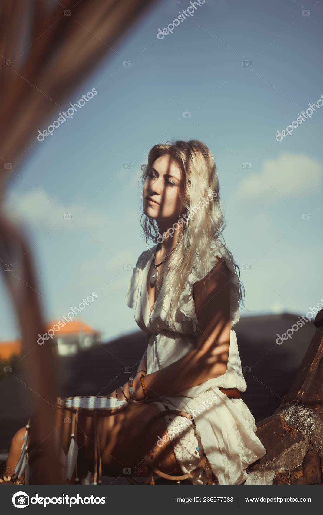 Indian Girl Roof Dream Catchers Beautiful Blonde Girl Dream