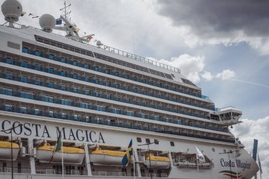 Limanda büyük gemi