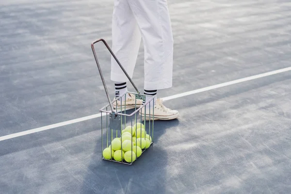 Framgångsrika Idrottskvinna Med Racket Tennisbanan Hälsosam Livsstil — Stockfoto