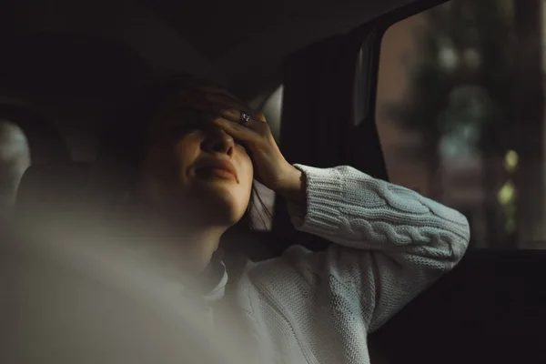 Young Beautiful Woman Car Portrait Close — Stock Photo, Image