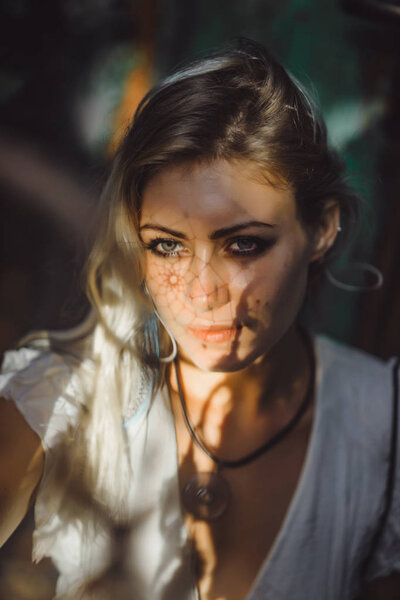 girl and dream catcher