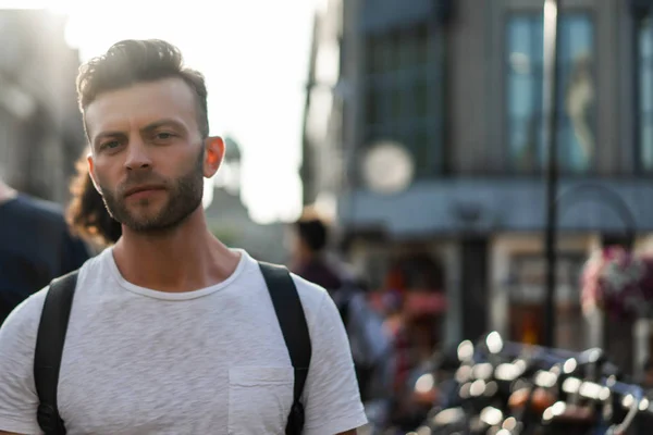 Homme Avec Sac Dos Marche Dans Les Rues Amsterdam — Photo