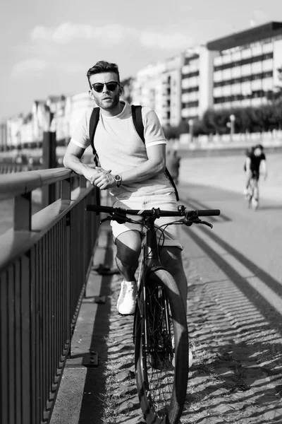 Young Man Riding Bicycle Street — Stock Photo, Image