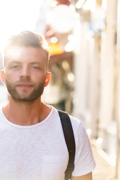 Homme Avec Sac Dos Marche Dans Les Rues Amsterdam — Photo