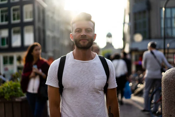 Man Backpack Walks Streets Amsterdam — Stock Photo, Image