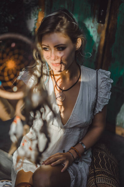girl and dream catcher