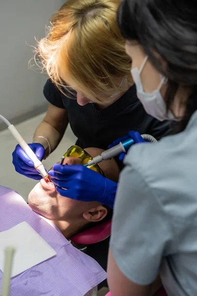 Young Man Reception Dentist Dental Office Professional Oral Hygiene Dentist — Stock Photo, Image