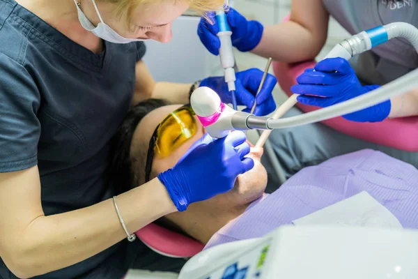 Young Man Reception Dentist Dental Office Professional Oral Hygiene Dentist — Stock Photo, Image