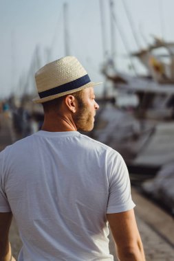 Bağlantı noktası adam. bağlantı noktası özel yatlar. güneşli bir gün. Ýspanya, Malaga