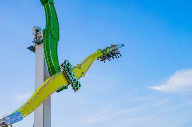 Eğlence Parkı, carousel, güneşli bir gün