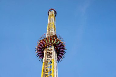 Eğlence Parkı, carousel, güneşli bir gün