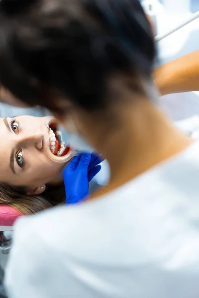 Dentist in the process. Dental services, dental office, dental t — Stock Photo, Image