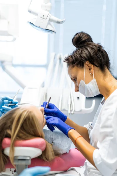 Dentista Processo Serviços Odontológicos Consultório Odontológico Tratamento Odontológico — Fotografia de Stock