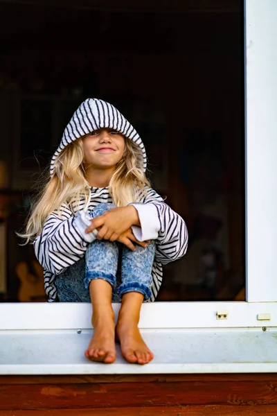 Blonde Little Girl Weekend Country Happy Childhood Concept — Stock Photo, Image