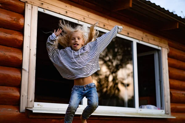 Girl Jumping Having Fun Happy Childhood Games Fun — Stock Photo, Image