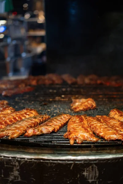 Costilla Restaurante Costillas Proceso Preparación Costillas Cerdo Fuego Abierto — Foto de Stock