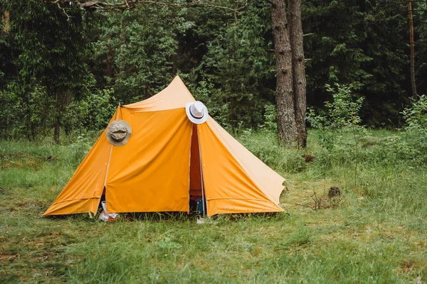 Zelte Aufschlagen Konzept Des Campinglebens — Stockfoto