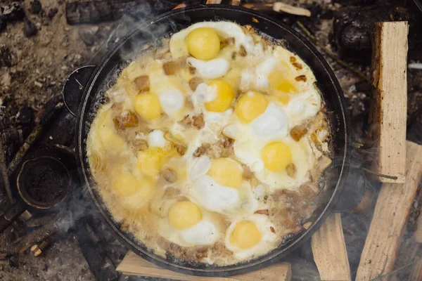 Comida Cocinada Una Fogata Viaje Campamento Cocina Del Campamento Cocinando —  Fotos de Stock