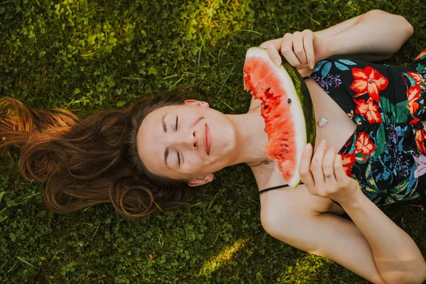 Beautiful Young Woman Long Hair Lies Lawn Slice Watermelon Woman — Stock Photo, Image