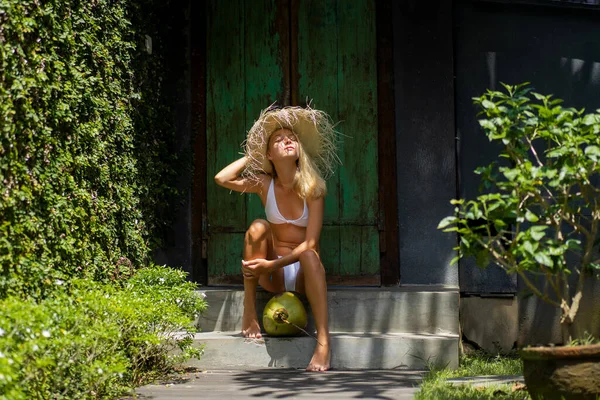 Tropical Life Young Beautiful Woman White Swimsuit Straw — Stock Photo, Image