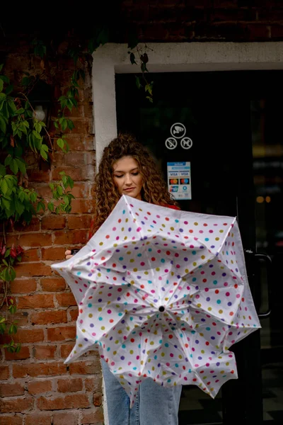 Jeune Belle Femme Aux Cheveux Longs Sous Parapluie Concept Automne — Photo