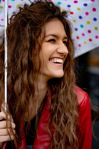 Jeune Belle Femme Aux Cheveux Longs Sous Parapluie Automne — Photo