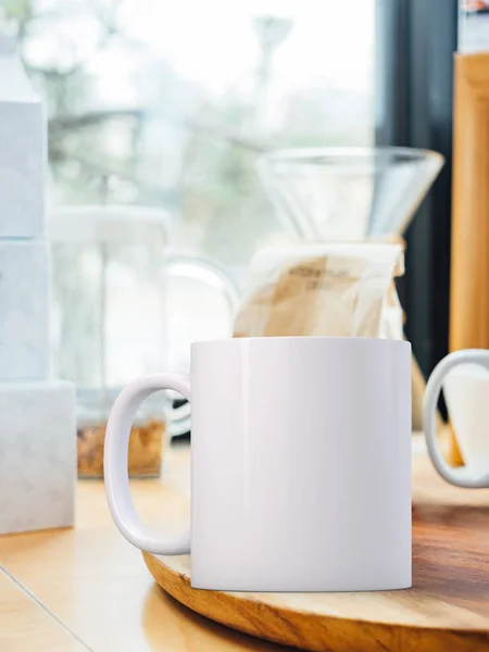 Weiße Kaffeebecher-Attrappe — Stockfoto