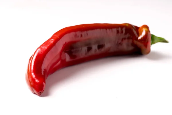 Kırmızı organik aperatif biber, bellpepper ile boşaltmak — Stok fotoğraf