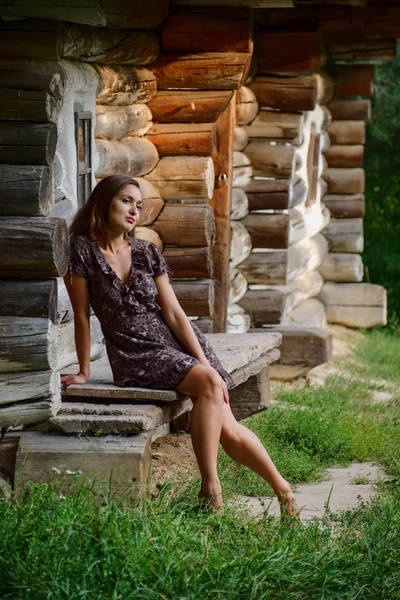 Cute Girl Sitting Bench Ukrainian Ethnic House Sunset — Stock Photo, Image