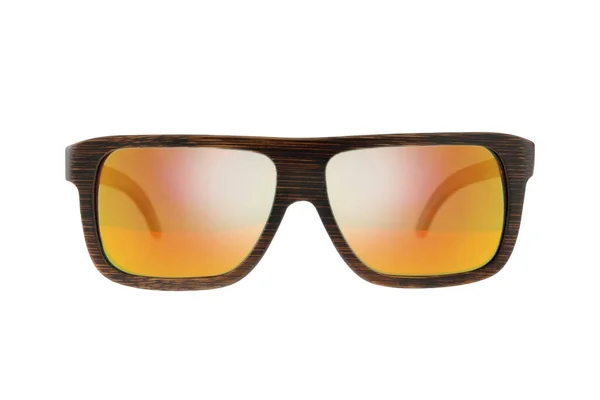 Ξύλινα Σκούρα Καφέ Γυαλιά Ηλίου Πορτοκαλί Γυαλιά Λευκό Φόντο — Φωτογραφία Αρχείου