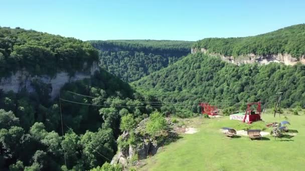 Westelijke Kaukasus Het Dorp Kamennomostky Kloof Van Mishoko Rivier Belaya — Stockvideo