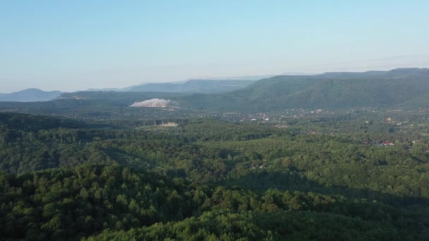Batı Kafkasya Kamennomostky Köyünün Panorama Çevresi Şafak Vakti Kuş Bakışı — Stok video