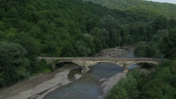 Cáucaso Occidental Viejo Puente Dakhovsky Pueblo Dakhovskaya Puente Fue Construido — Vídeo de stock