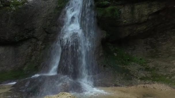 西コーカサス 三子川渓谷の三子滝 — ストック動画