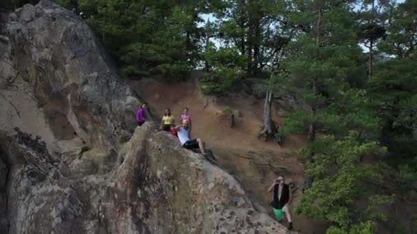 Västra Kaukasus Bergslandskap Planchensky Stenar Och Byn Planchensky — Stockvideo