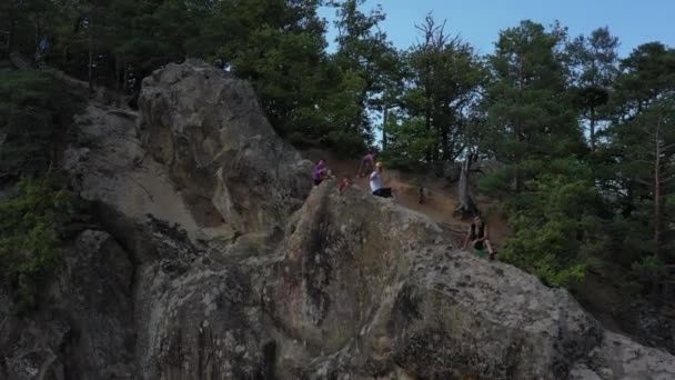 Westkaukasus Berglandschaften Den Plantschenski Felsen Und Dem Dorf Plantschenski — Stockvideo