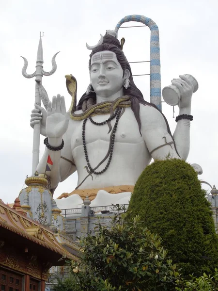 Herre Shiva Monument Lavet Marmor Royaltyfrie stock-fotos