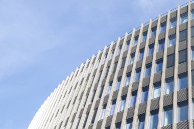 detay ofis ve Spreedreieck Friedrichstrasse No 140 Berlin Mitte bölgesinde yer alan, mimar Marc Braun, mavi gökyüzü ile kopya alanı tarafından Almanya, yapı ticaret