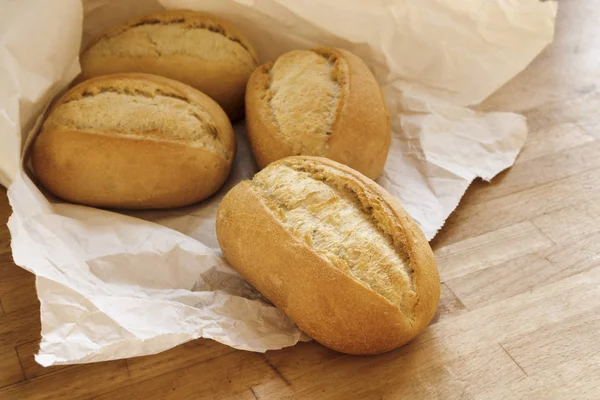 Semmeln Oder Brötchen Zum Frühstück Frisch Vom Bäcker Einer Weißen — Stockfoto