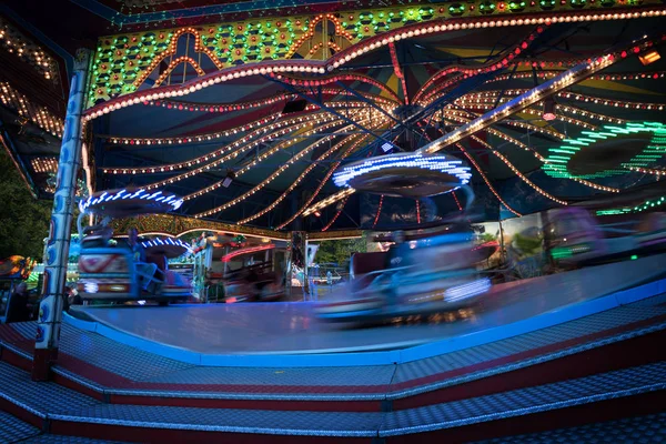 Carrusel Paseo Rápido Mercado Navidad Larga Exposición Con Movimiento Borroso — Foto de Stock