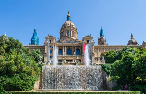 Montjuic manzarası, Calatravas, kule ve Museo Nacional de Catalunya müzesi, Barcelona, Katalunya, İspanya