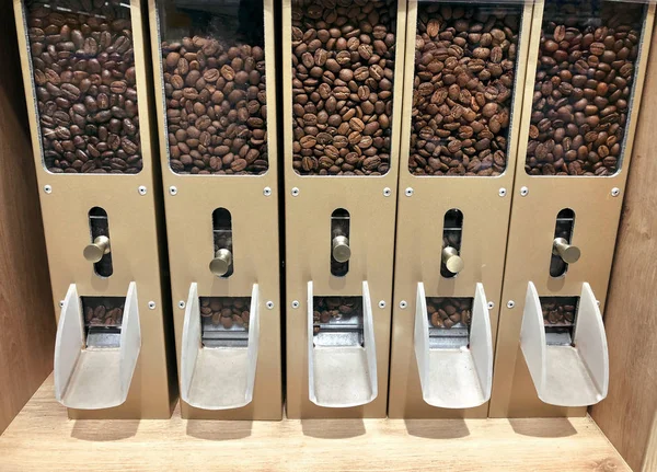 Chicchi Caffè Contenitori Dispenser Self Service Nei Supermercati — Foto Stock