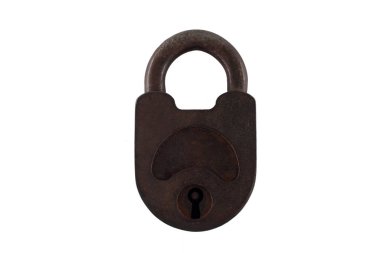 Beyaz arkaplanda eski asma kilit izole edildi