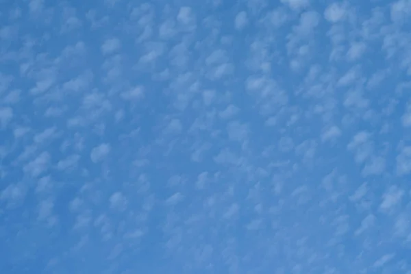 Синяя Текстура Неба Красивыми Облаками Дизайна Рабочего Стола — стоковое фото